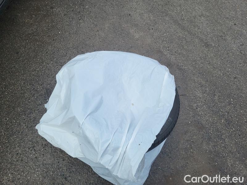  Volkswagen  Passat  Lim (CB2) (2019)  2.0TDI 110 Elegance AT #18