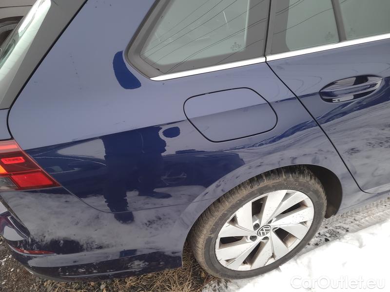  Volkswagen  Golf  VIII Variant (CG5) 2020 Var.2.0TDI 110 Style 5d #31