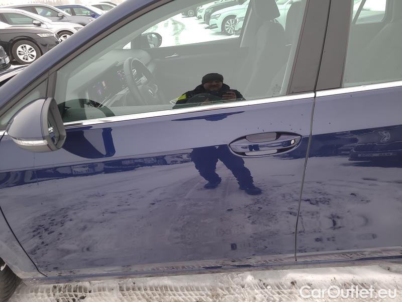  Volkswagen  Golf  VIII Variant (CG5) 2020 Var.2.0TDI 110 Style 5d #7