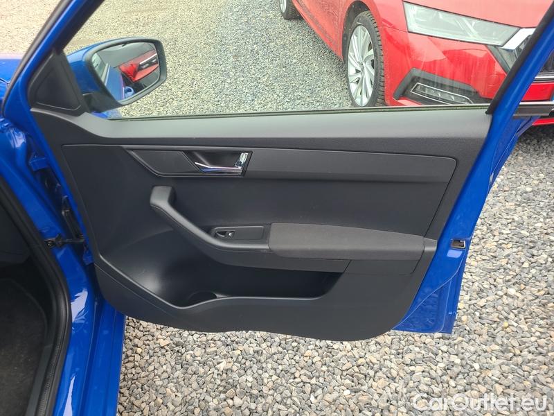  Skoda  Fabia  Combi (2015) Com.1.0TSI 70 Ambition 5d #38