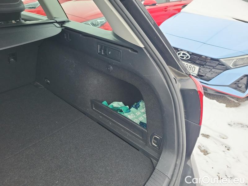  Volkswagen  Passat  Variant (CB5) (2019) Pas.Var.2.0TDI 110 Elegance AT #12