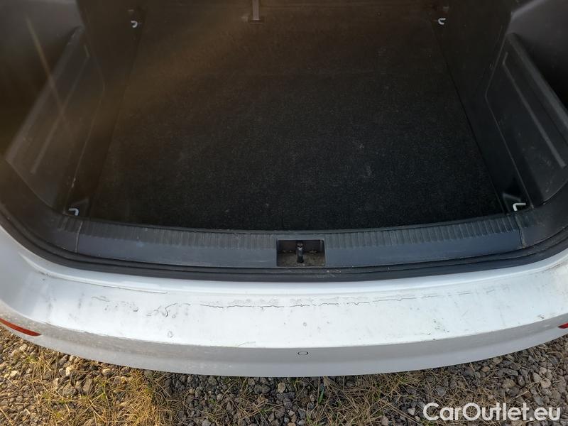  Skoda  Fabia  Combi (2015)  Com 1.0TSI 81 Ambition #21