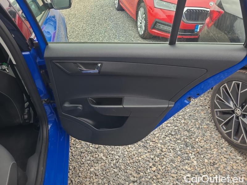  Skoda  Fabia  Combi (2015) Com.1.0TSI 70 Ambition 5d #35