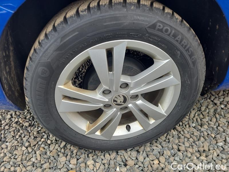  Skoda  Fabia  Combi (2015) Com.1.0TSI 70 Ambition 5d #32