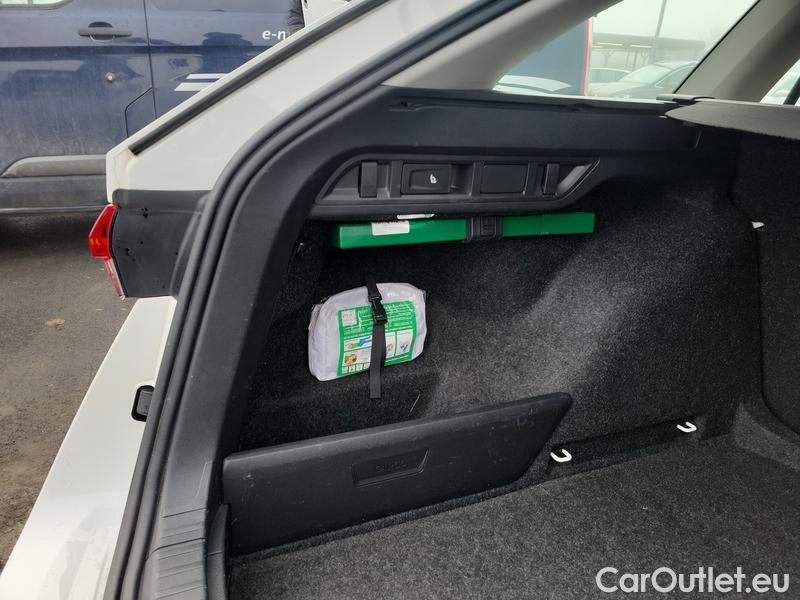  Skoda  Octavia  Combi (NX3)(2020) Oct.Combi 1.5TSI 110 Style #5