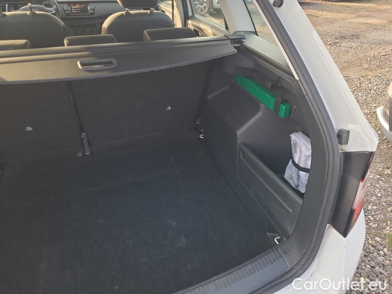  Skoda  Fabia  Combi (2015)  Com 1.0TSI 81 Ambition #22