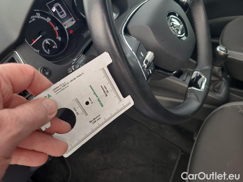  Skoda  Fabia  Combi (2015) Com.1.0TSI 70 Ambition 5d #7