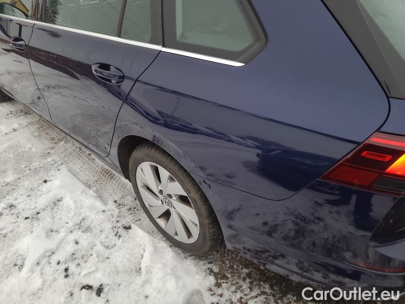  Volkswagen  Golf  VIII Variant (CG5) 2020 Var.2.0TDI 110 Style 5d #32