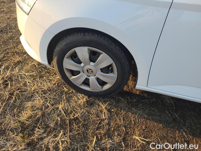  Skoda  Fabia  3 (2015)  1.0MPI 44 Active #10