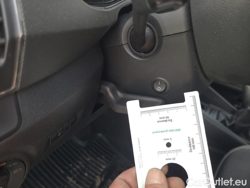  Skoda  Fabia  Combi (2015)  Com 1.0TSI 81 Ambition #17