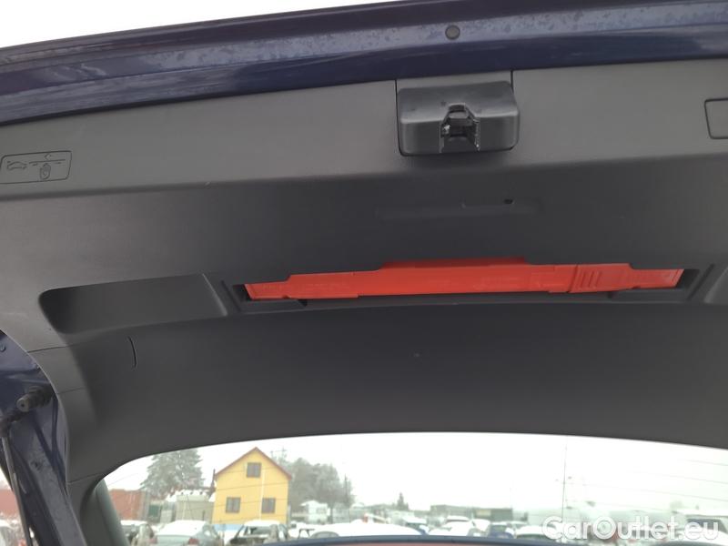  Volkswagen  Golf  VIII Variant (CG5) 2020 Var.2.0TDI 110 Style 5d #20