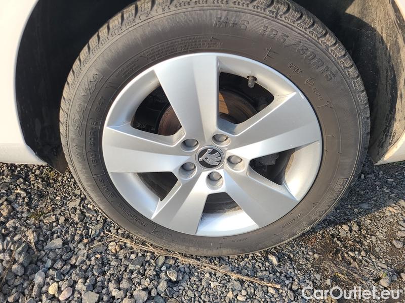  Skoda  Fabia  Combi (2015)  Com 1.0TSI 81 Ambition #18