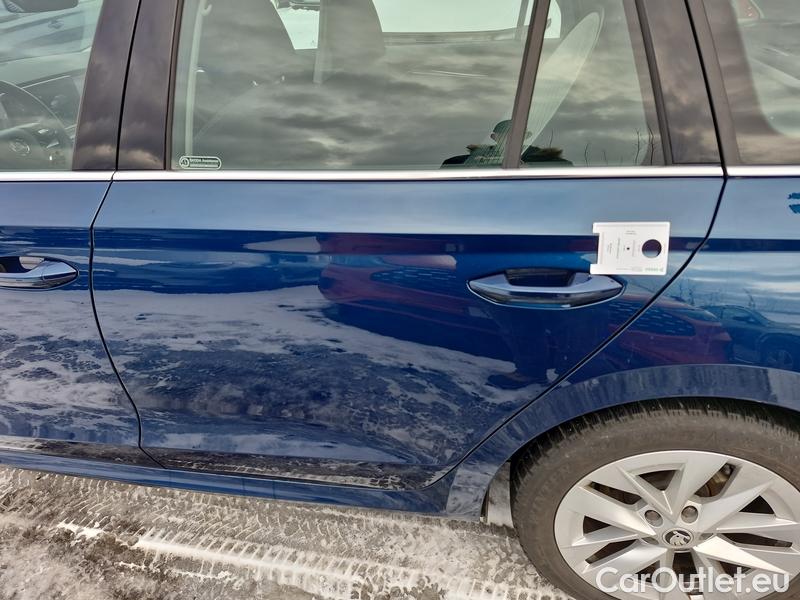  Skoda  Octavia  Combi (NX3)(2020) Oct.Combi 1.0TSI 81 Style #10