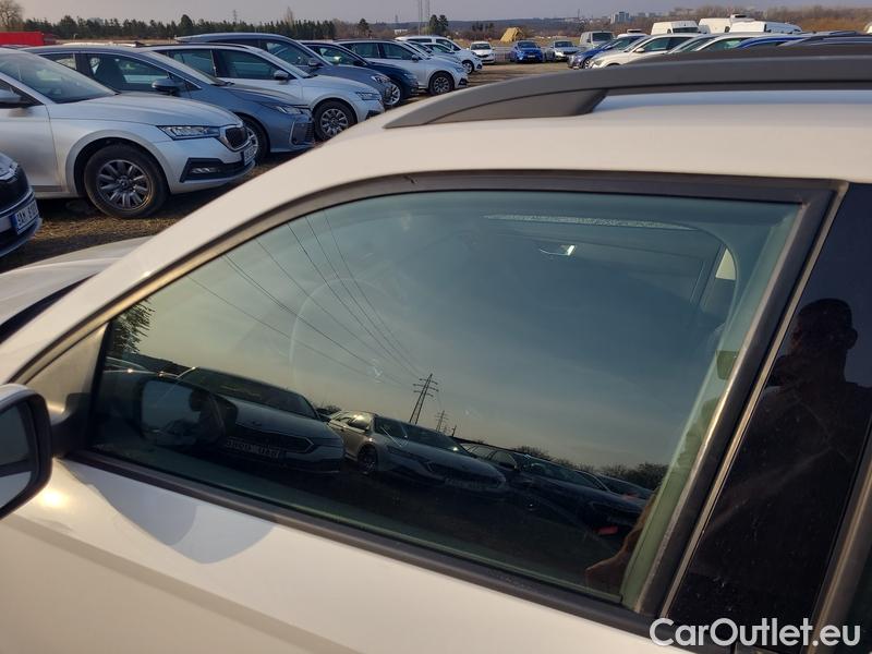  Skoda  Fabia  Combi (2015)  Com 1.0TSI 81 Ambition #9