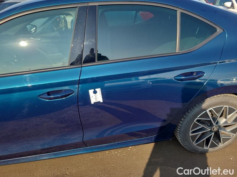  Skoda  Octavia  Lim. (NX3)(2020) Oct.2.0 TDI 85 Sportline AT #18