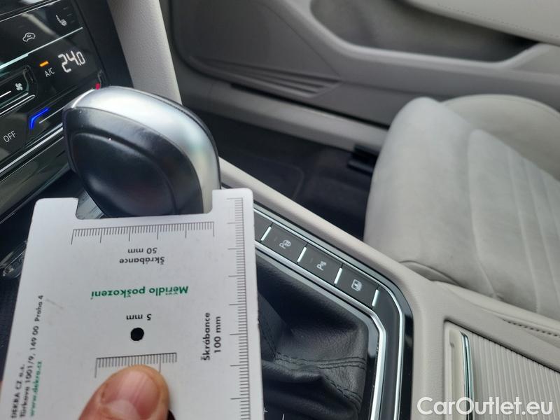  Volkswagen  Passat  Lim (CB2) (2019)  2.0TDI 110 Elegance AT #5