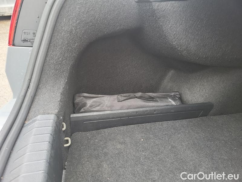  Volkswagen  Passat  Lim (CB2) (2019)  2.0TDI 110 Elegance AT #12