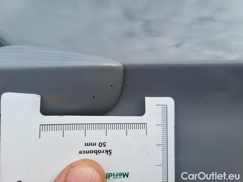  Volkswagen  Passat  Lim (CB2) (2019)  2.0TDI 110 Elegance AT #17