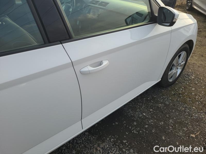  Skoda  Fabia  Combi (2015)  Com 1.0TSI 81 Ambition #30