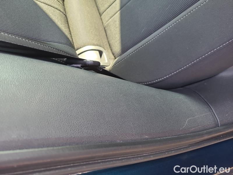  Skoda  Octavia  Lim. (NX3)(2020) Oct.2.0 TDI 85 Sportline AT #9