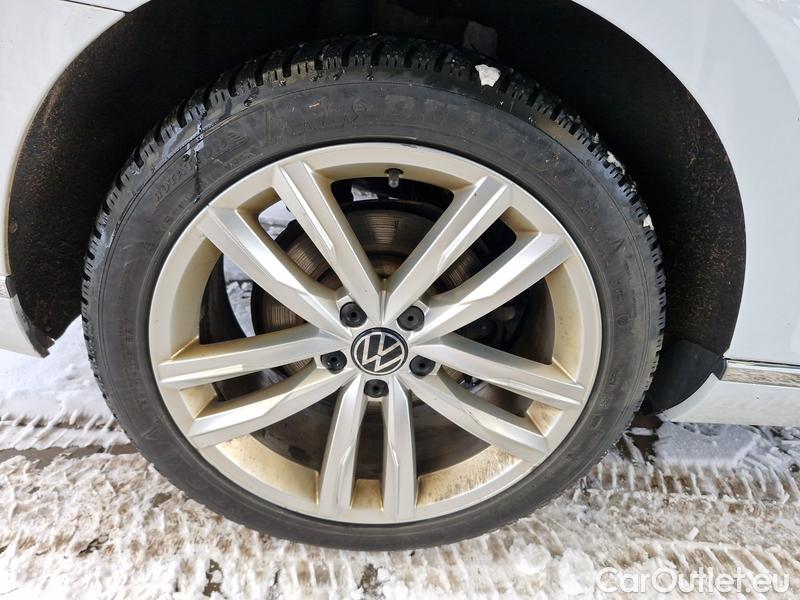  Volkswagen  Passat  Variant (CB5) (2019) Pas.Var.2.0TDI 147 Elegance AT #16