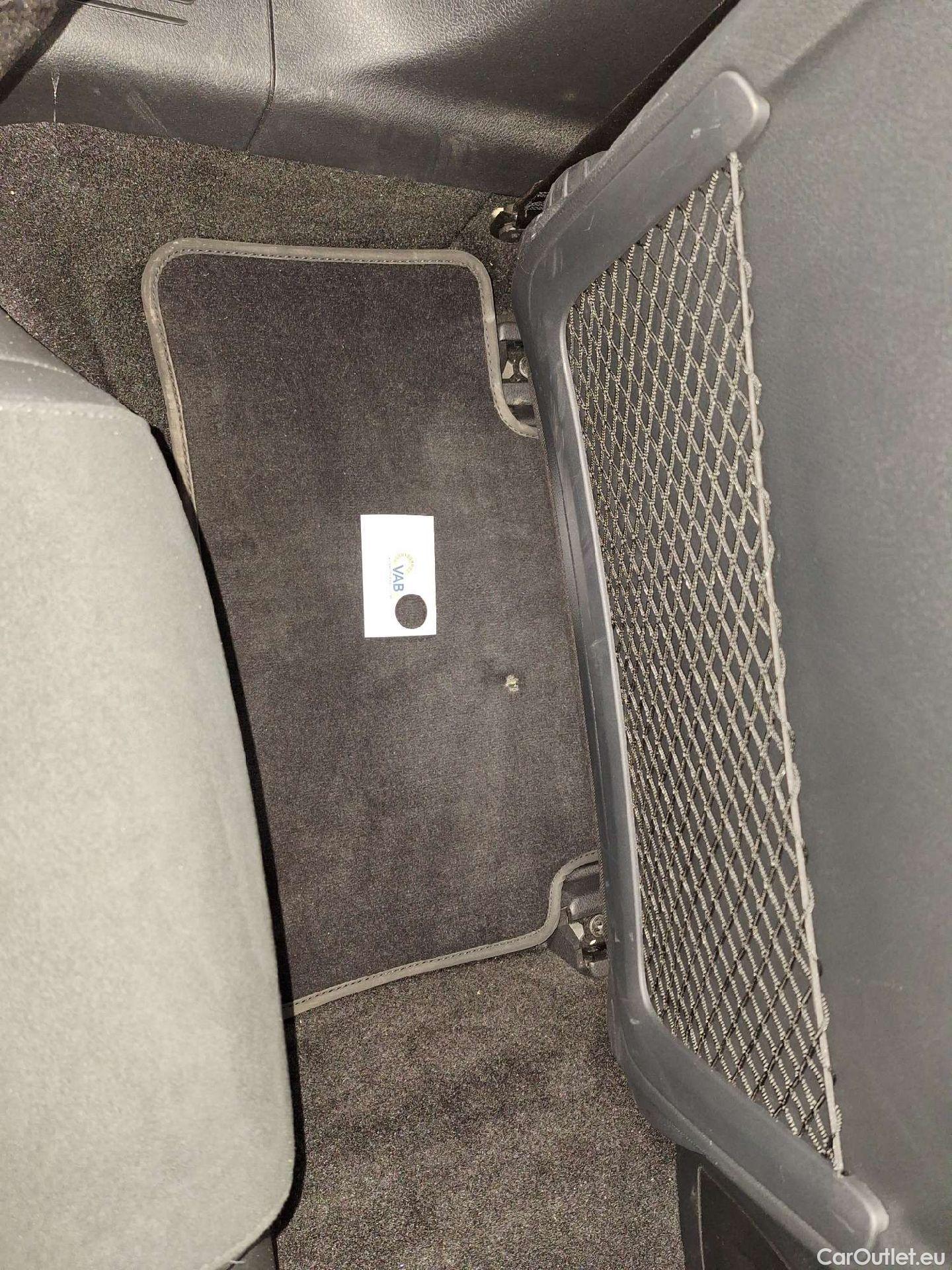  Mercedes  A-Klasse Mercedes, A-Class '18, Mercedes-Benz  A 180 d Business Solution A #119