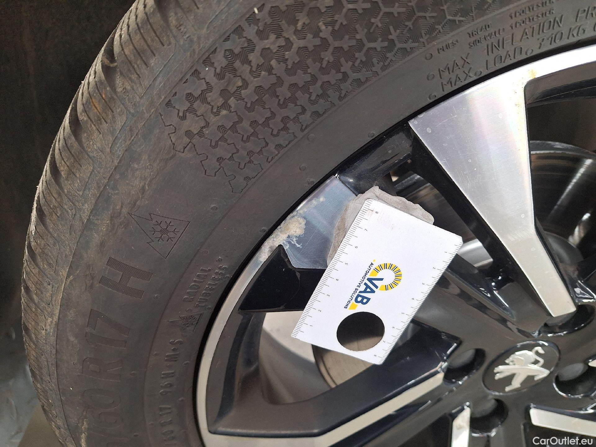  Peugeot  2008 Peugeot,  '19, Peugeot  1.5 BlueHDi 96kW S&S EAT8 Allure 5d #16