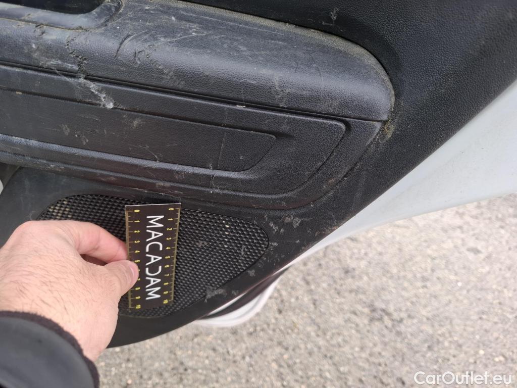  Citroen  C3  Société Feel 1.2 PureTech 80CV BVM5 E6d #24