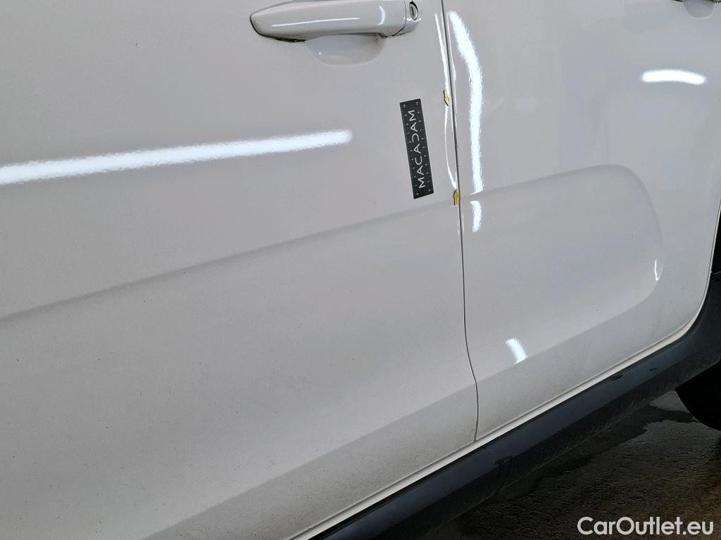  Citroen  C3  Société Feel 1.2 PureTech 80CV BVM5 E6d #2