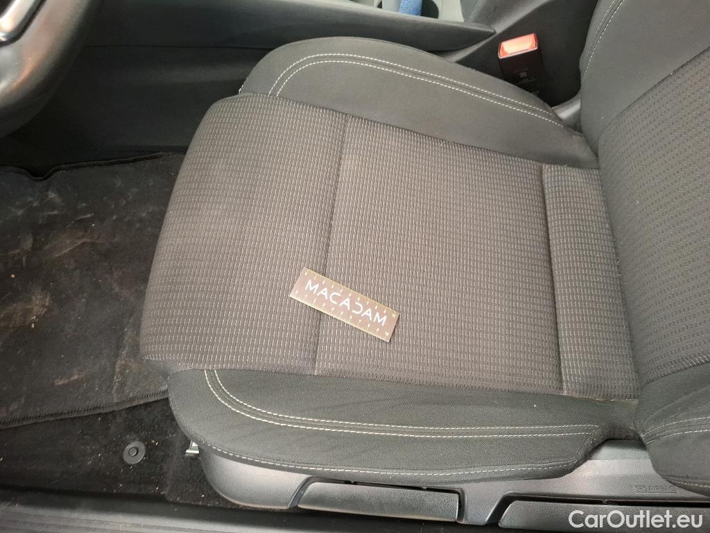  Nissan  Qashqai NISSAN  / 2021 / 5P / Crossover 1.3 MHEV 140 Business Edition #30