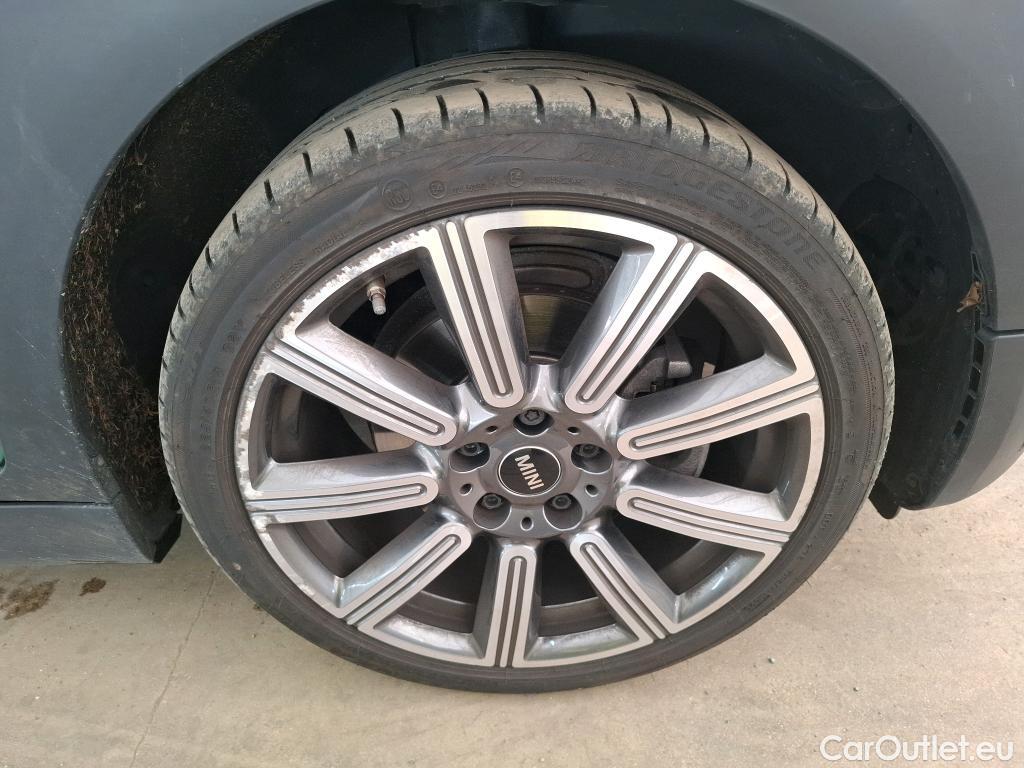  Mini  Clubman MINI  / 2019 / 5P / Break Cooper Knightsbridge 136 ch BVA7(SP) #13