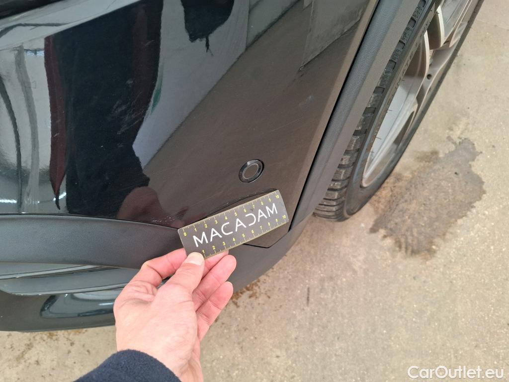  Mercedes  GLB MERCEDES-BENZ  / 2019 / 5P / SUV  200 d AMG Line #13