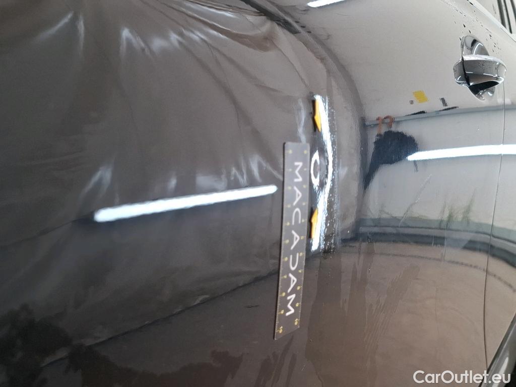  Mercedes  GLB MERCEDES-BENZ  / 2019 / 5P / SUV  200 d AMG Line #59