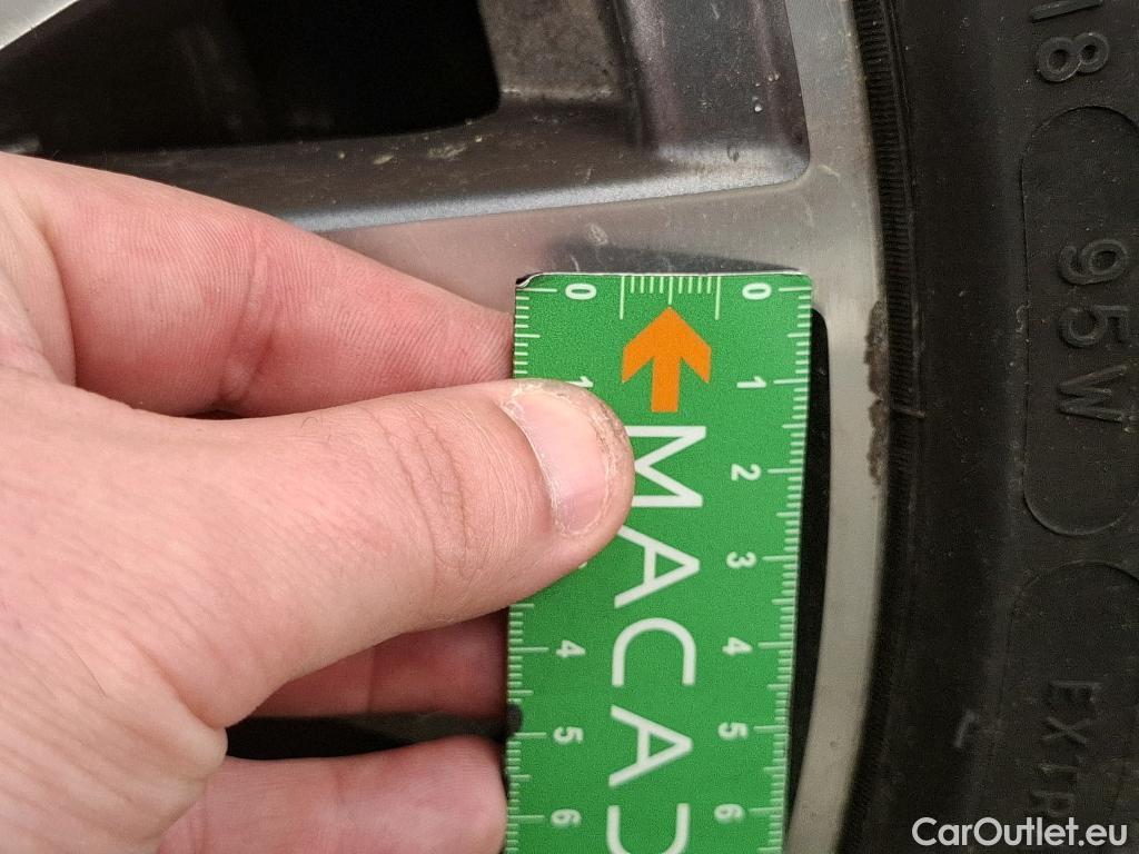  Mercedes  CLA-Klasse MERCEDES-BENZ CLA Coupe / 2019 / 4P / Coupé CLA 180 Business Line BA7 #89