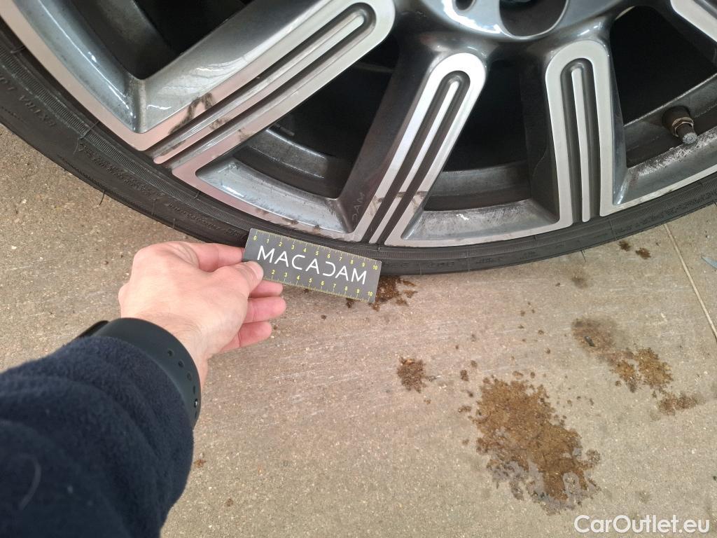  Mini  Clubman MINI  / 2019 / 5P / Break Cooper Knightsbridge 136 ch BVA7(SP) #6