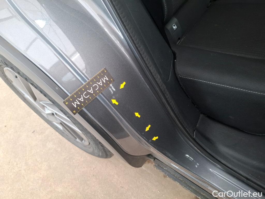  Nissan  Qashqai NISSAN  / 2021 / 5P / Crossover 1.3 MHEV 140 Business Edition #15