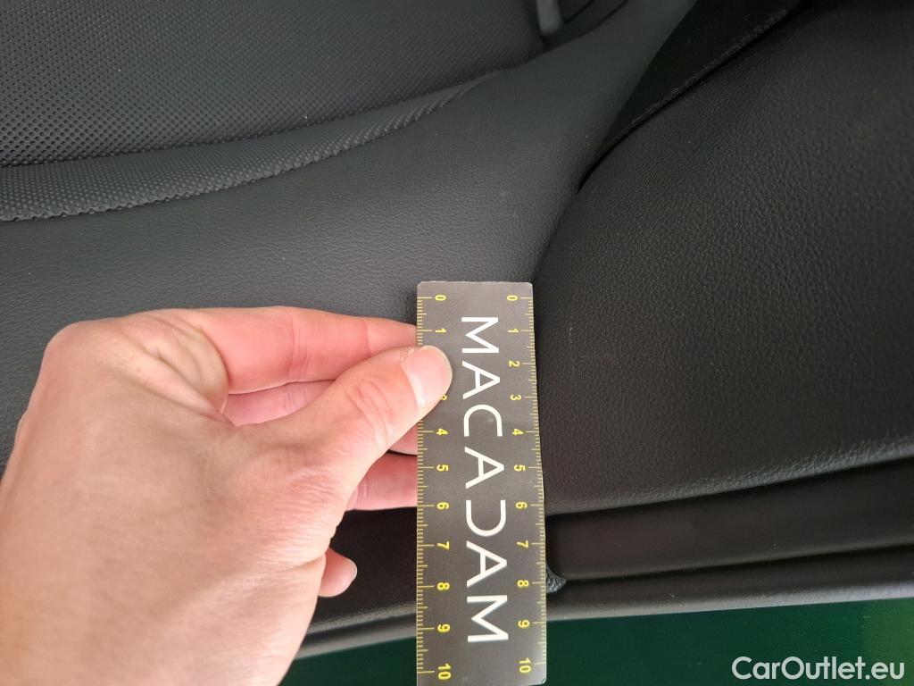  Mini  Clubman MINI  / 2019 / 5P / Break Cooper Knightsbridge 136 ch BVA7(SP) #29