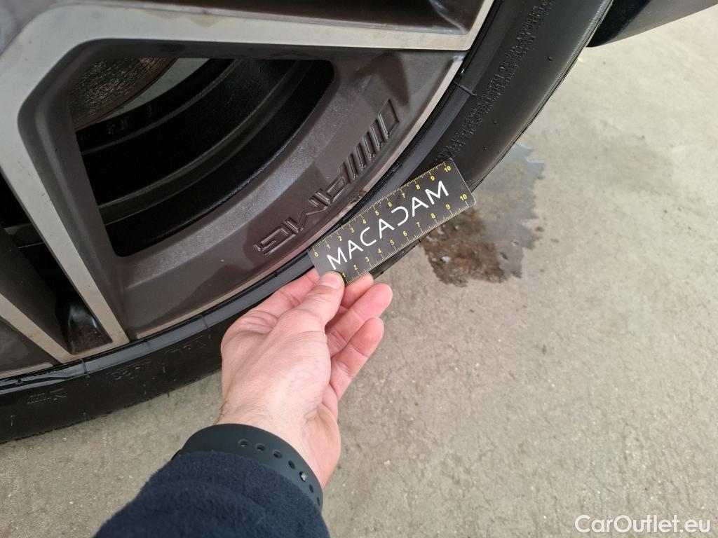  Mercedes  GLB MERCEDES-BENZ  / 2019 / 5P / SUV  200 d AMG Line #90