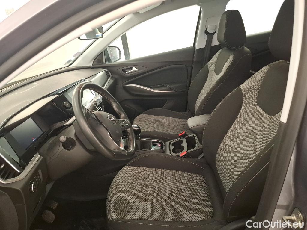  Opel   Grandland X Grandland X 1.2 Turbo 130CV BVM6 6E #17