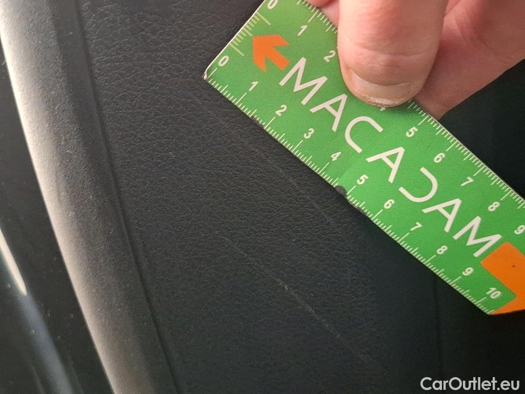  Mercedes  CLA-Klasse MERCEDES-BENZ CLA Coupe / 2019 / 4P / Coupé CLA 180 Business Line BA7 #71