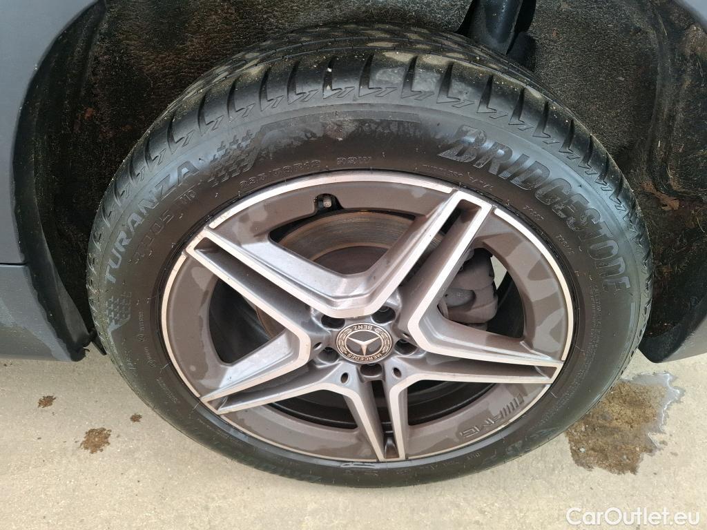  Mercedes  GLB MERCEDES-BENZ  / 2019 / 5P / SUV  200 d AMG Line #87