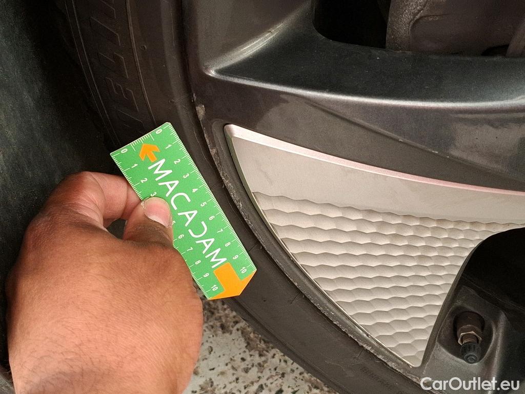  Hyundai   Ioniq Ioniq Executive Hybrid 1.6 GDI 140CV BVA6 E6dT #31