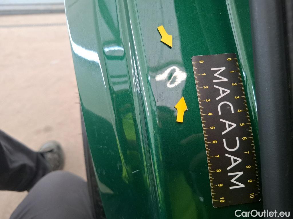  Mini  Clubman MINI  / 2019 / 5P / Break Cooper Knightsbridge 136 ch BVA7(SP) #32