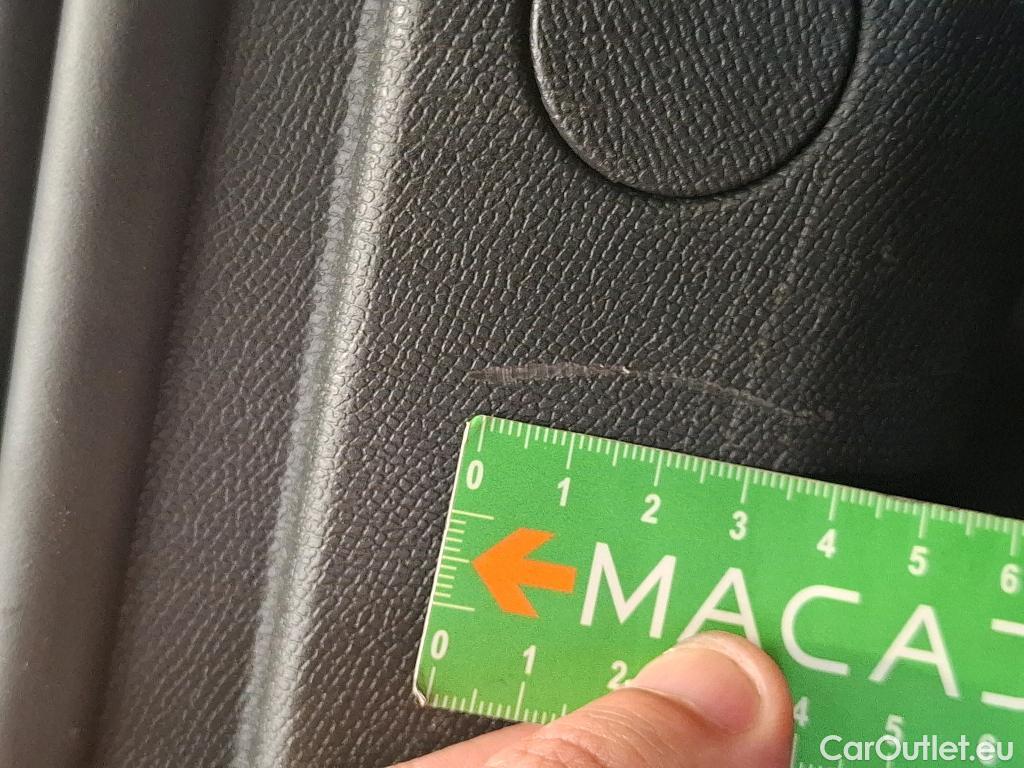  Citroen  C5 CITROEN  Aircross  2018  5P  SUV Hybrid 225 ëEAT8 Business #111