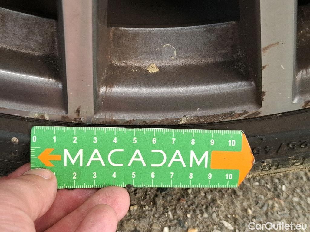  Mercedes  CLA-Klasse MERCEDES-BENZ CLA Coupe / 2019 / 4P / Coupé CLA 180 Business Line BA7 #64