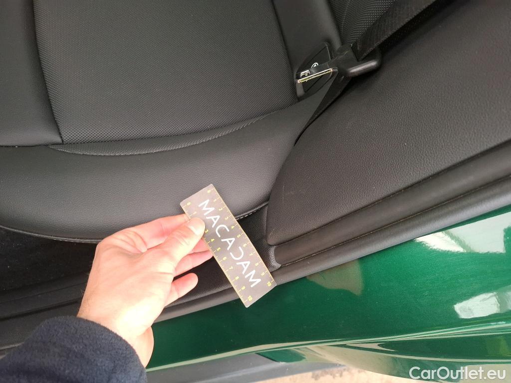  Mini  Clubman MINI  / 2019 / 5P / Break Cooper Knightsbridge 136 ch BVA7(SP) #28