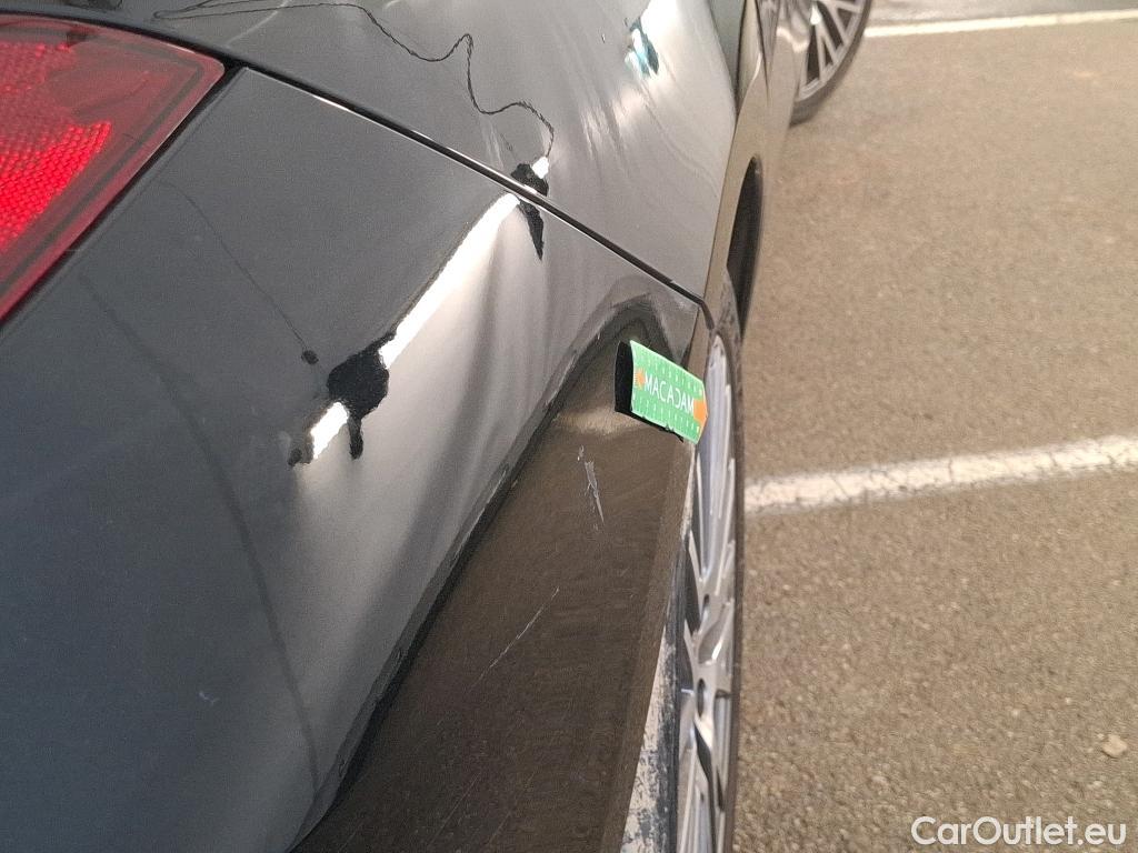  Mercedes  CLA-Klasse MERCEDES-BENZ CLA Coupe / 2019 / 4P / Coupé CLA 180 Business Line BA7 #18