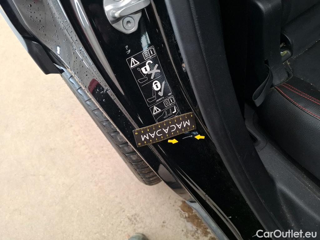  Mercedes  GLB MERCEDES-BENZ  / 2019 / 5P / SUV  200 d AMG Line #33