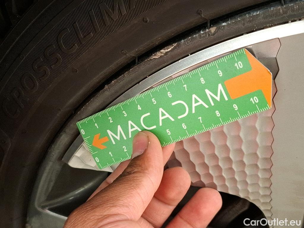  Hyundai   Ioniq Ioniq Executive Hybrid 1.6 GDI 140CV BVA6 E6dT #27