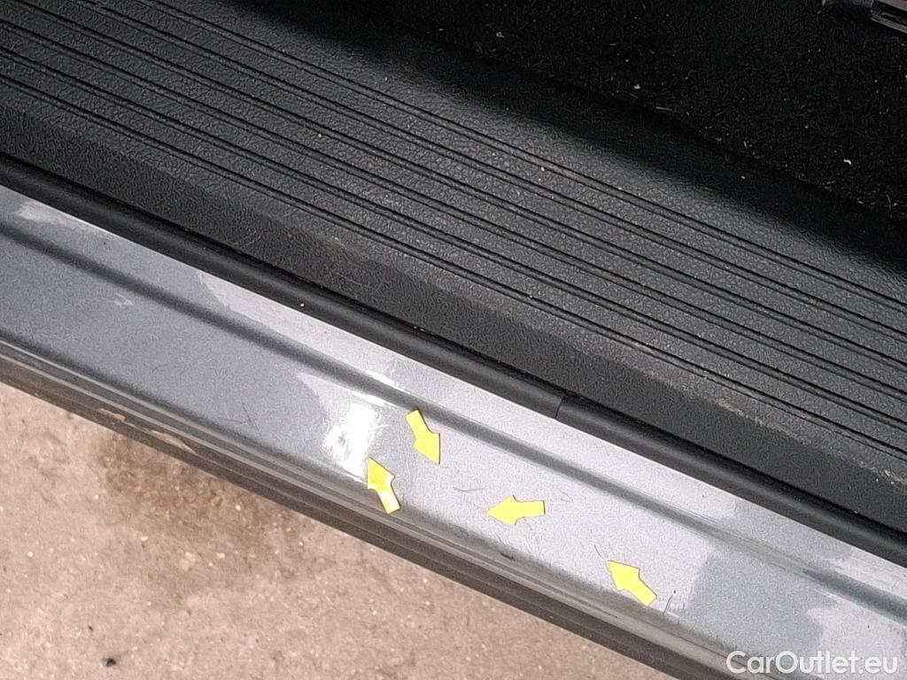  Nissan  Qashqai NISSAN  / 2021 / 5P / Crossover 1.3 MHEV 140 Business Edition #12